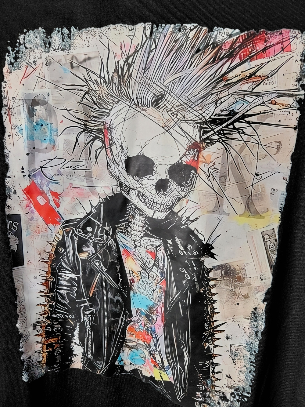 Black Punk Skull Graphic Tee - - Picture 2 of 4